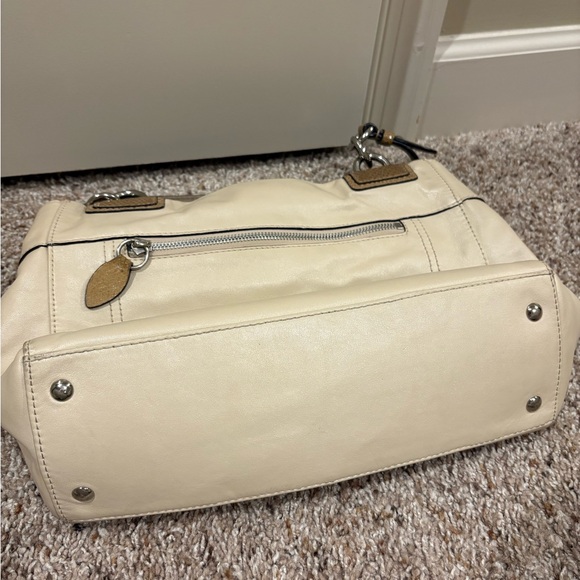 Coach Penelope Leather Carryall/Shoulder Tote And Matching Wallet! - Picture 11 of 16